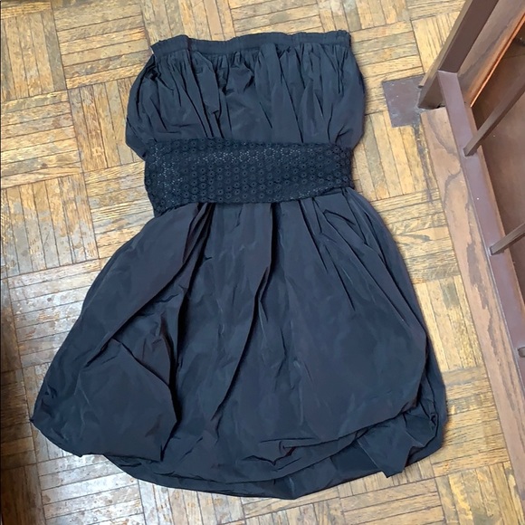 Max Azria Collection Satin Belted Dress Small - Picture 3 of 4